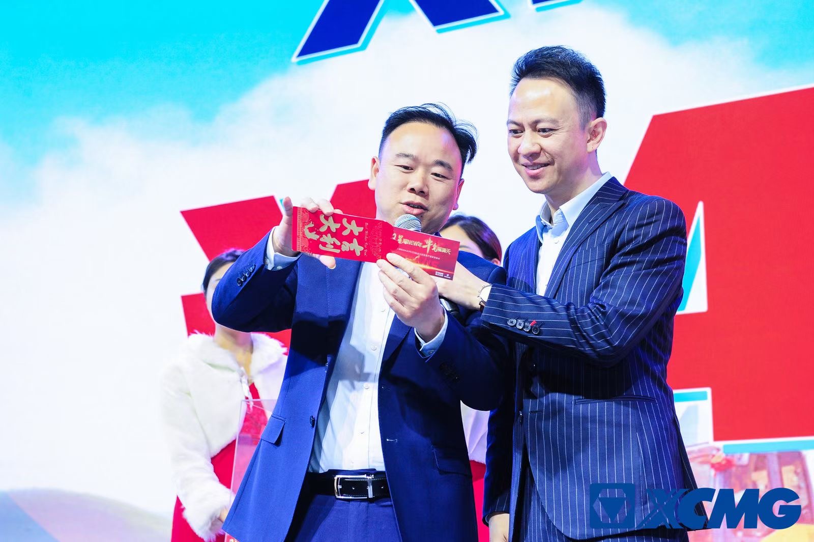 徐工挖機(jī)昆明春季大型訂貨會(huì)