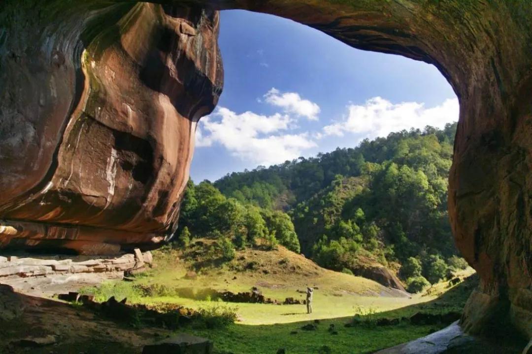 昆明楚雄企業(yè)徒步團建露營之旅