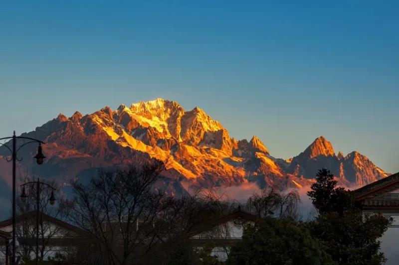 帶上你的另一半來云南邂逅絕美風景背后的愛情故事吧！    昆明傳媒公司