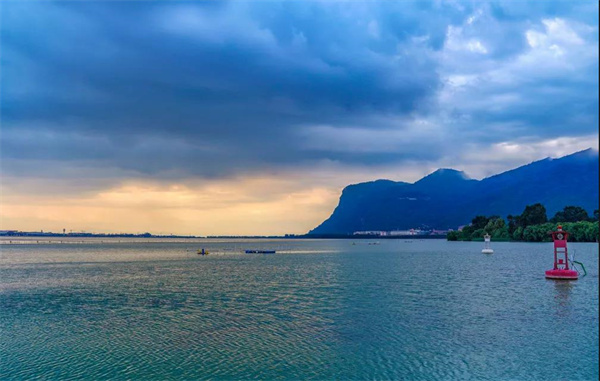 保護滇池丨滇池清，昆明興