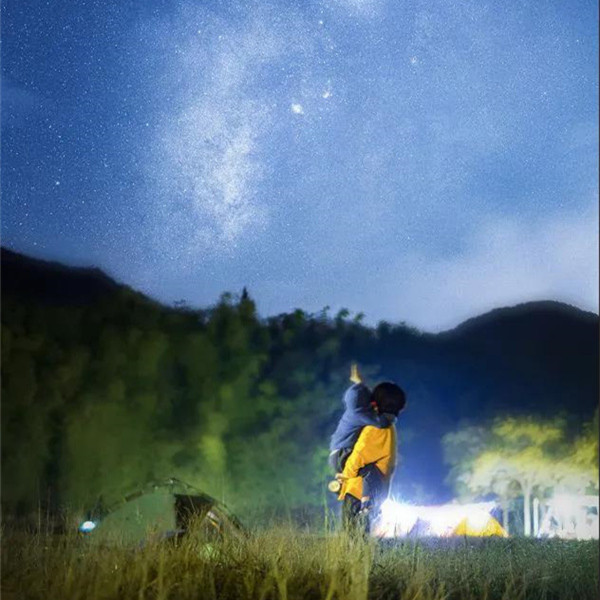 石林長湖，綠水青山美食相伴